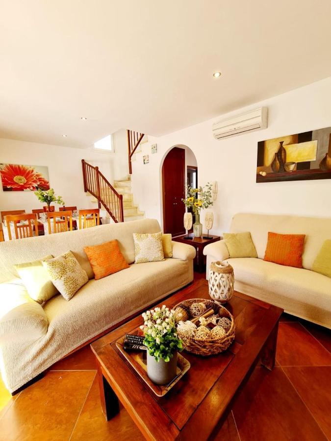 Villa Lorena Sa Caleta Εξωτερικό φωτογραφία